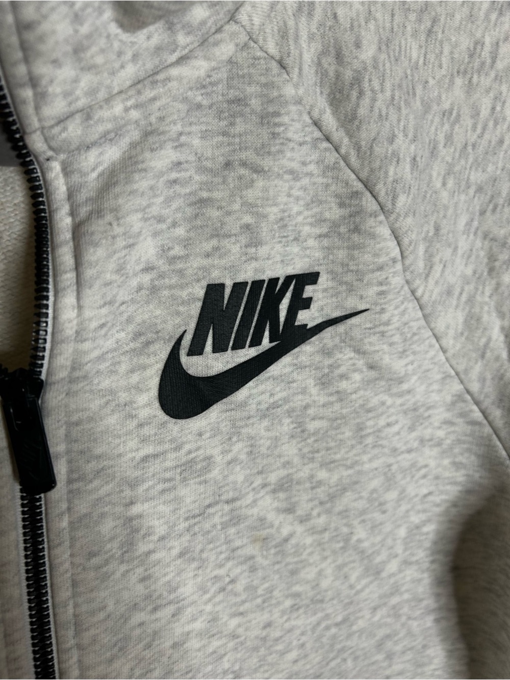 NIKE- quarter zip pullover - Picture 3 of 10